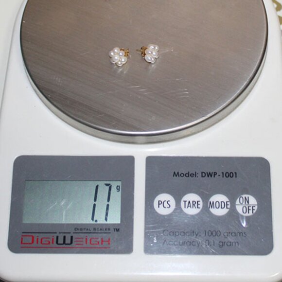 8.5 TCW CULTURED PEARL FLOWER EARRINGS IN 14K YELLOW GOLD - Picture 6 of 8